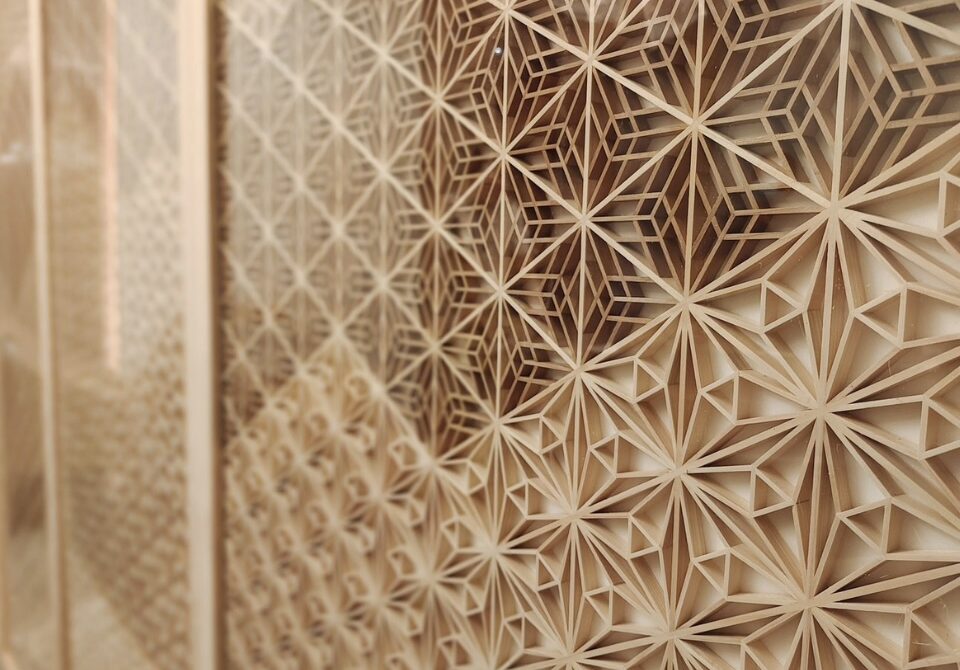 組子障子とは？日本の伝統美を現代空間へつなぐ建具｜事例もご紹介！